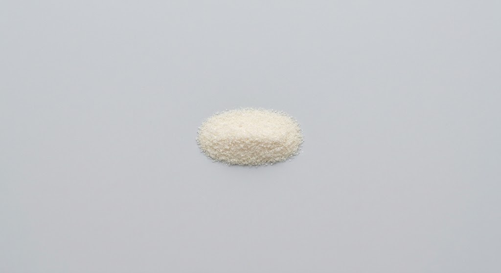 Vitamin E in powder form